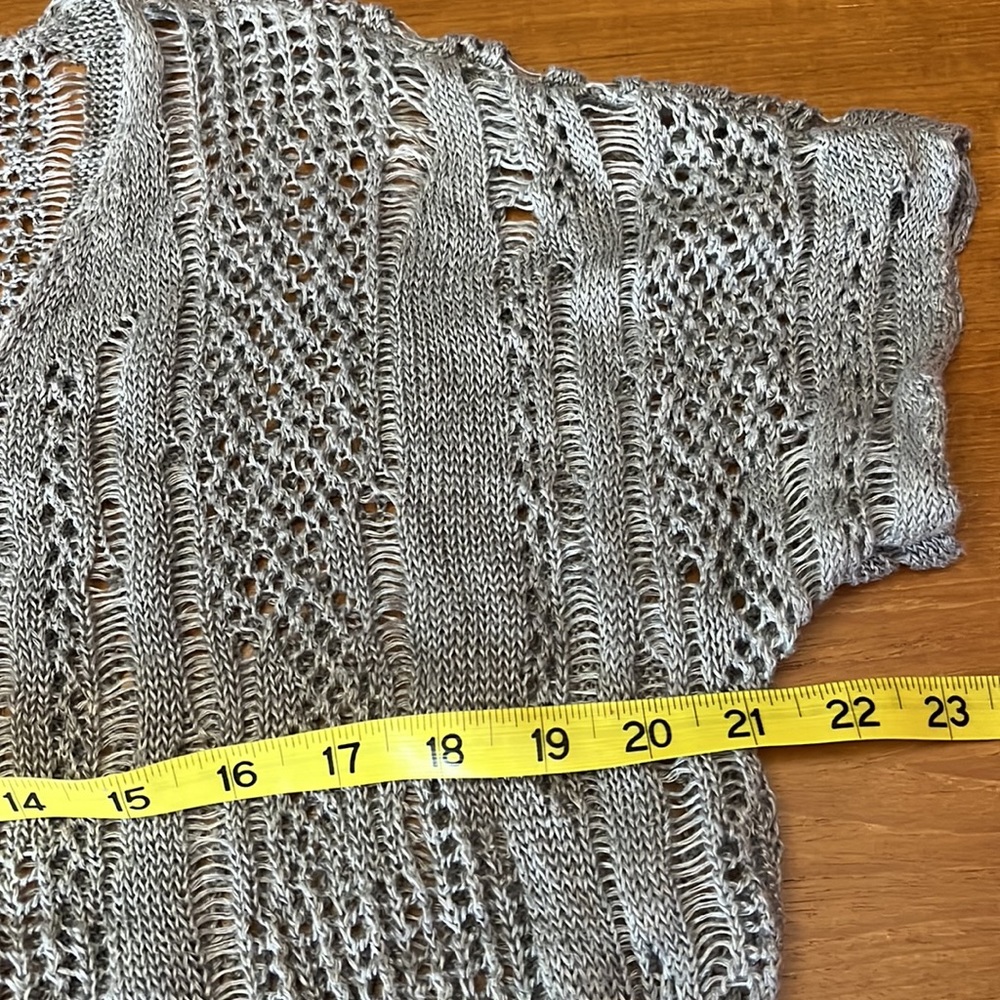 Eileen Fisher Open Knit Linen Top-Gray, Short Sleeve, V-Neck, Size M, GUC. - Picture 11 of 15